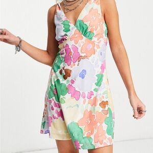 V-neck mini floral dress - BRAND NEW